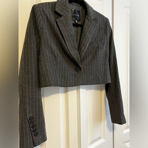 NEW Dynamite cropped blazer - Picture 2 of 2